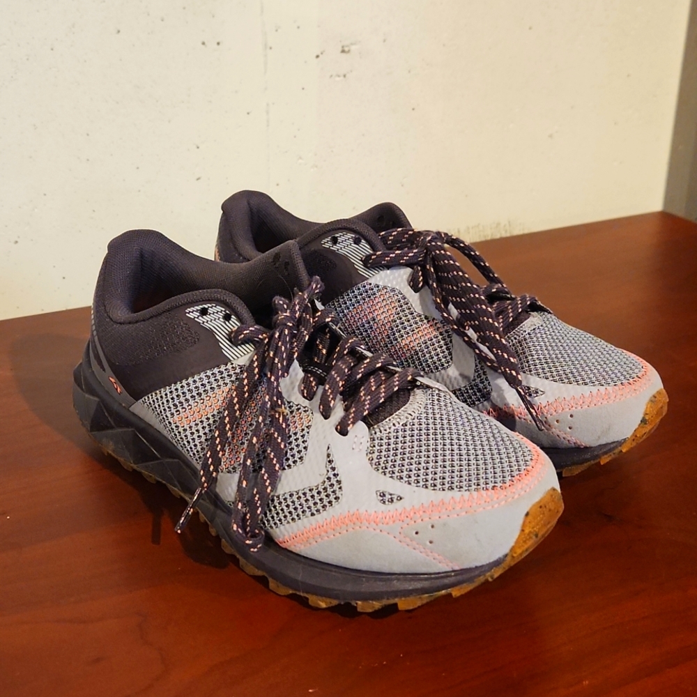 New Balance All terrain gym shoes